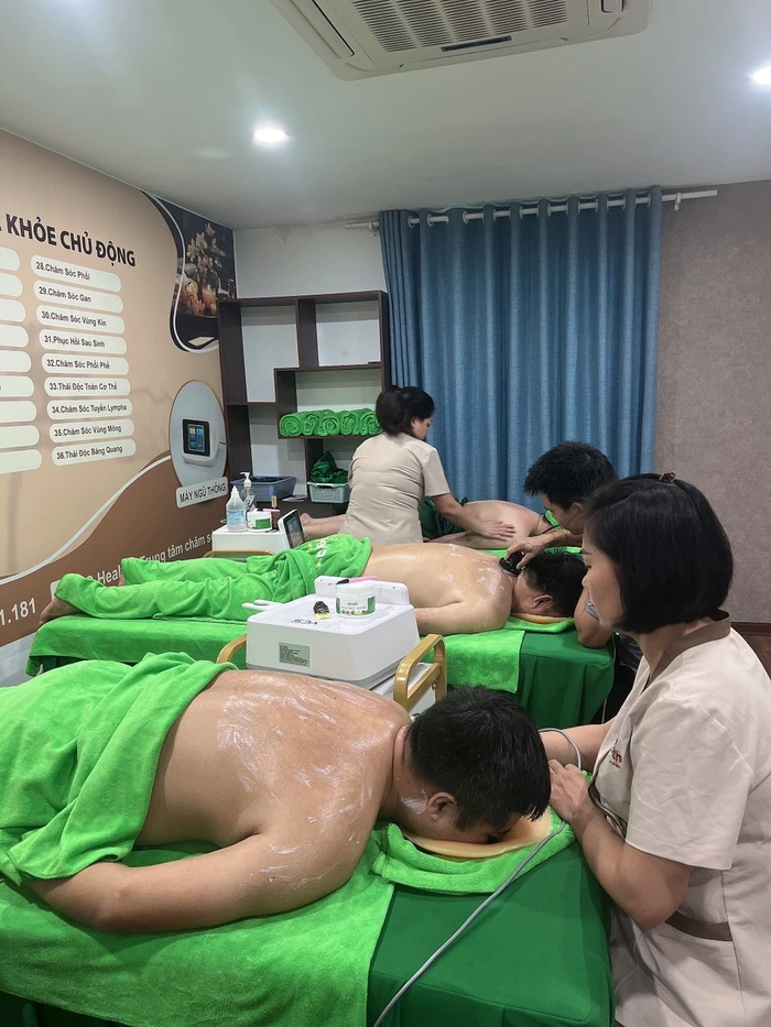 Khách hàng trải nghiệm ngũ dược thông